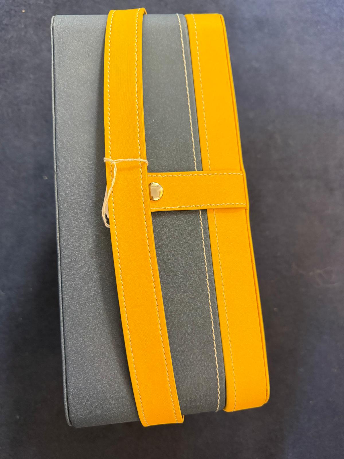 CONGOU Vintage White Ceramic Tea Set - In Case - New & Unused