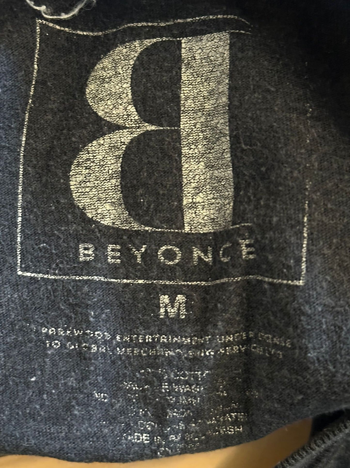 BEYONCE 2014 "The Mrs. Carter Show" World Tour Concert T-Shirt Size Medium Cotton
