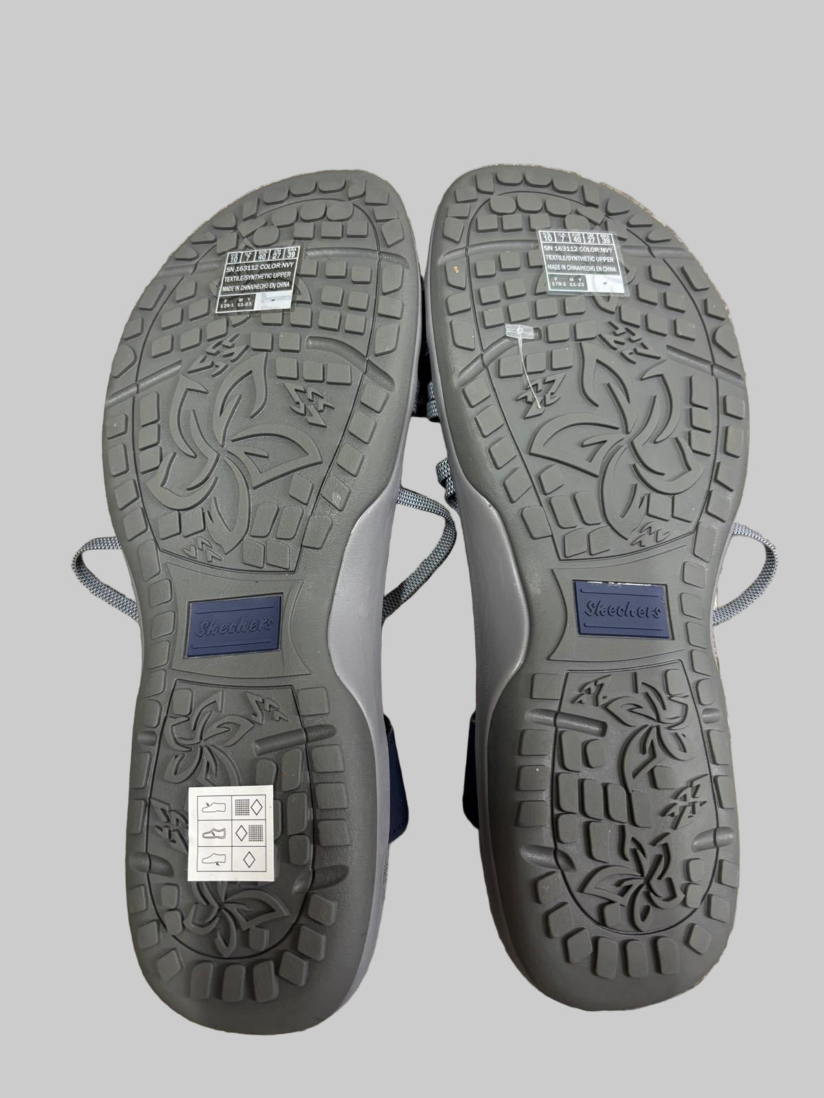 Skechers Memory Foam Sandal USA size 10 Navy Blue and Grey