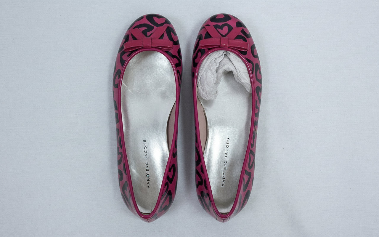 Marc by Marc Jacobs Pink/Black Heart Patent Leather Bow Ballet Flats Size 6