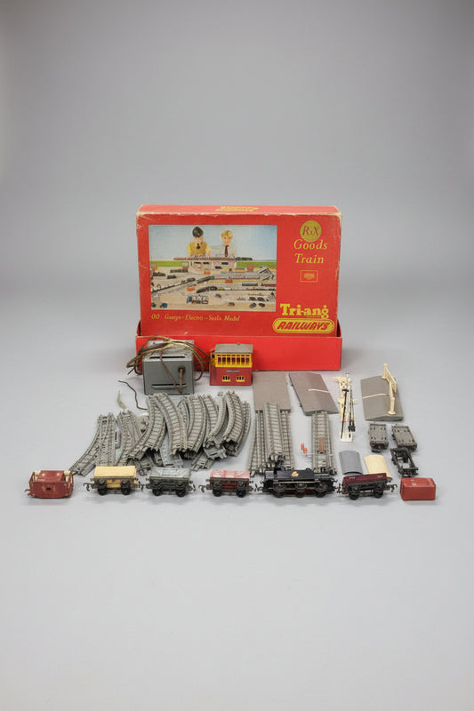Vintage R3X Goods Train, gauge electrics scale model. Tri-ang railways, for spares only parts may be damaged or missing.