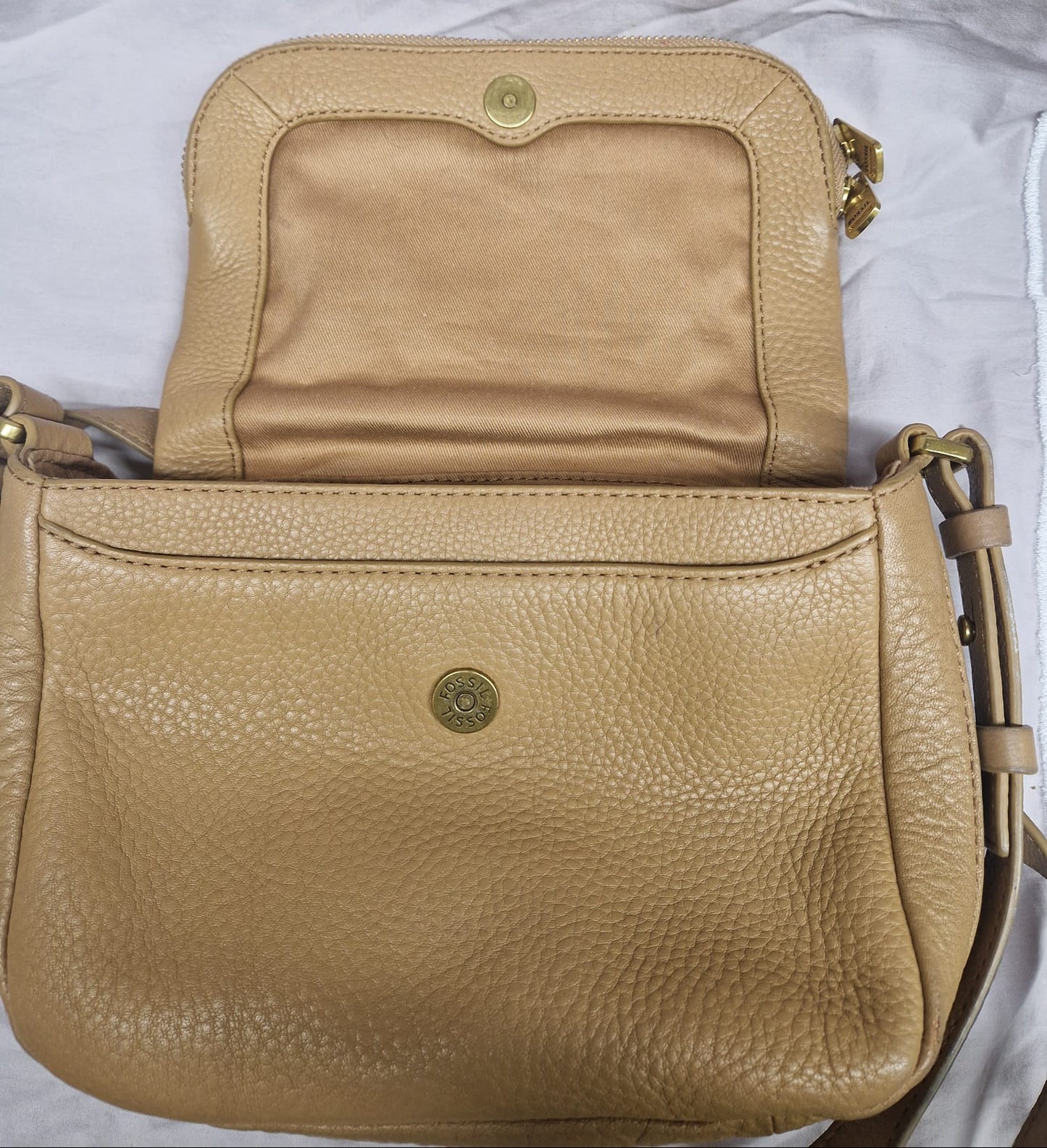 Fossil crossbody bag (used)