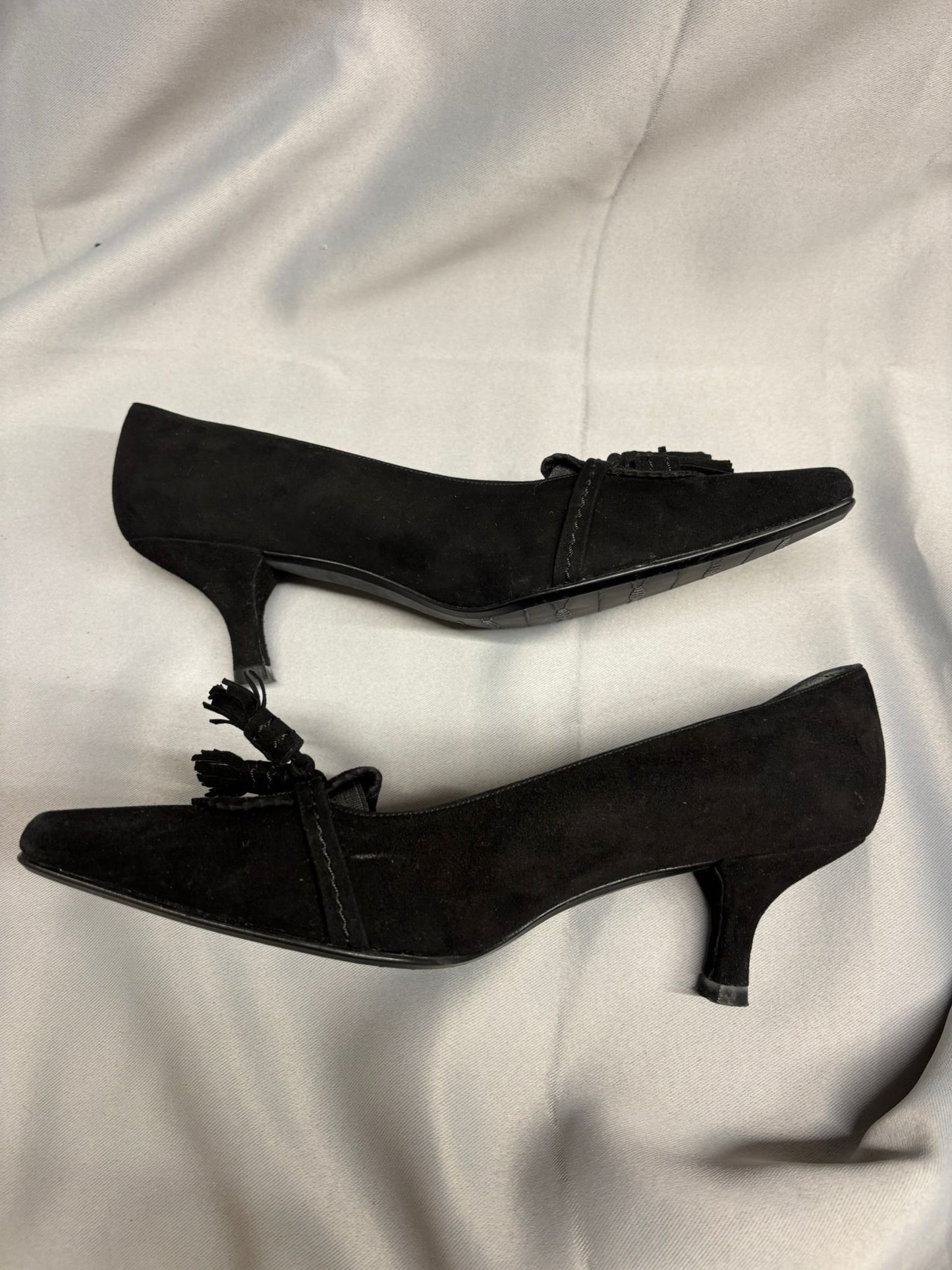 Stuart Weitzman Suede Black Kitten Heels EUR Size 36.5 UK size 4