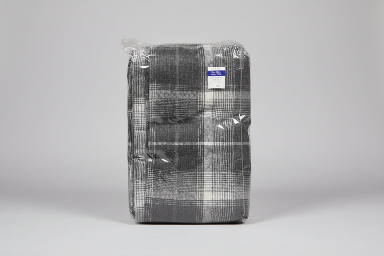 New - Tartan Ultimate Fashion Curtains - Width 90" /  Length / Drop 72"