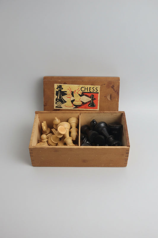 Wooden Chess Set in Wooden Box - Vintage wood Pieces