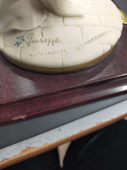 Vintage Giuseppe Armani “Young Lady With Yorkshire” Figurine Italy 0486F EUC