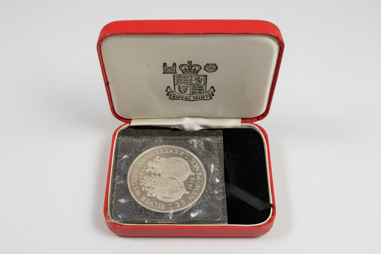 1972 Gibraltar 25 New Pence Silver Wedding Anniversary Coin