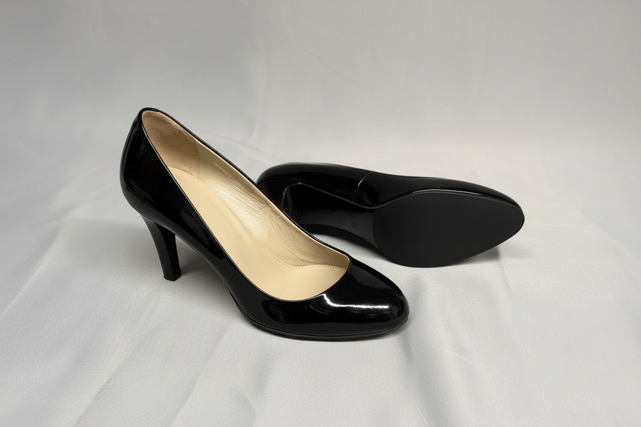 Hugo Boss Black Patent Heels UK 4 EU 37 Round-Toes Heeled Shoes - GOOD USED CONDITION