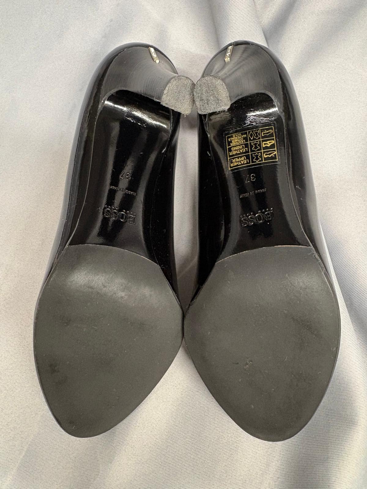 Hugo Boss Black Patent Heels UK 4 EU 37 Round-Toes Heeled Shoes - GOOD USED CONDITION