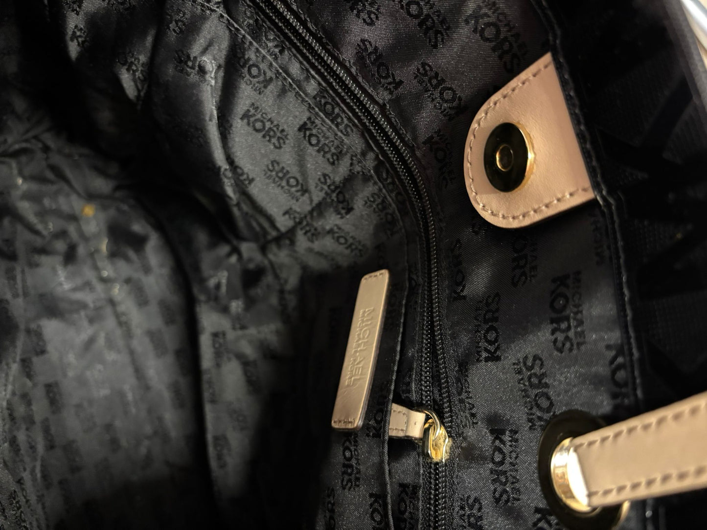 Michael Kors Jet Set Logo Tote Black Shiny Shoulder Patent Leather Bag