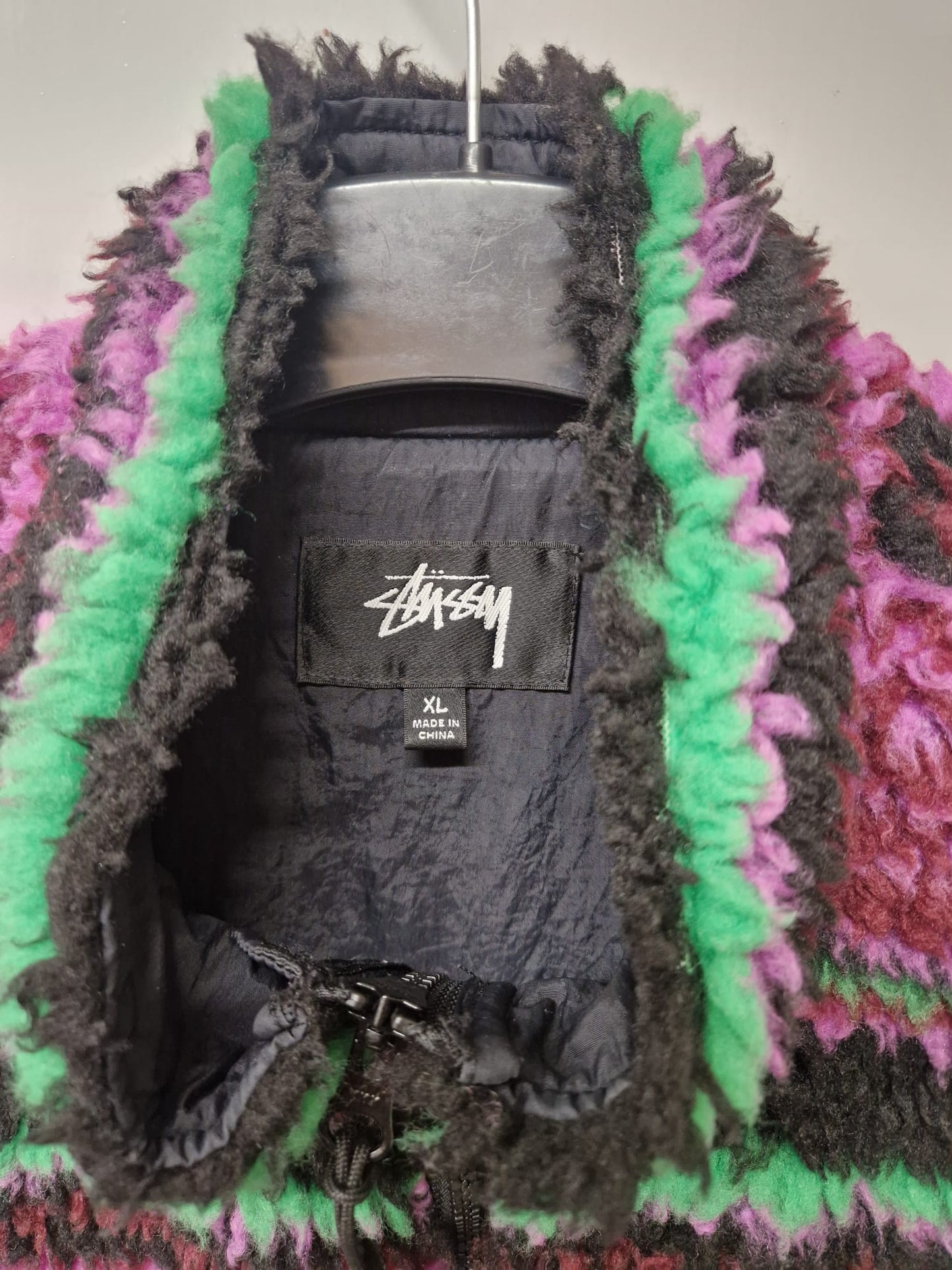 Stussy (XL) Sherpa Gilet Striped Jacket Size Extra Large Purple & Green Fleece Sleeveless - GOOD USED CONDITION