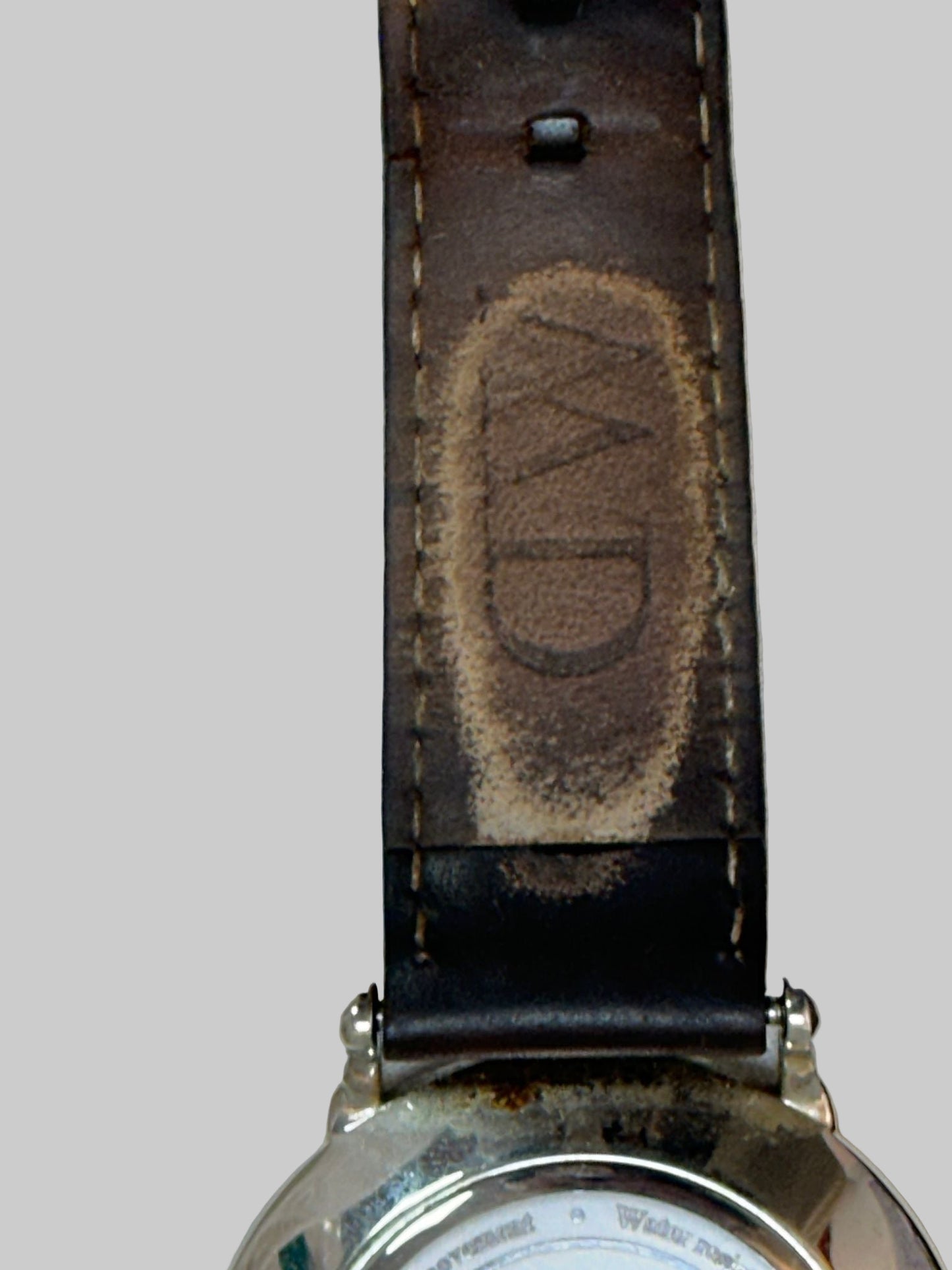 Daniel Wellington Stainless Steel Watch with Leather Wrist Band Dapper B38S1 Serial Number 01020024188