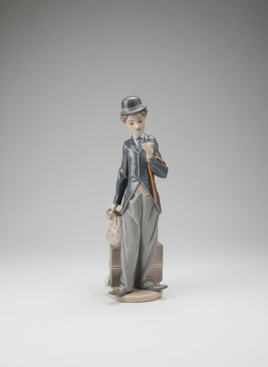 Retired Lladro Figurine Charlie the Tramp Chaplin 5233 Porcelain 1984