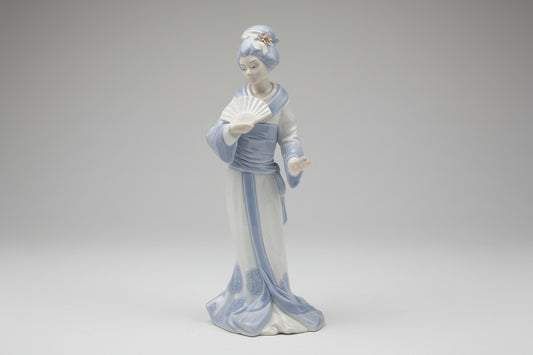 Porcegama Valencia Hand Painted Geisha holding fan  Porcelain Figurine