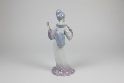 Porcegama Valencia Hand Painted Geisha (missing umbrella) Porcelain Figurine