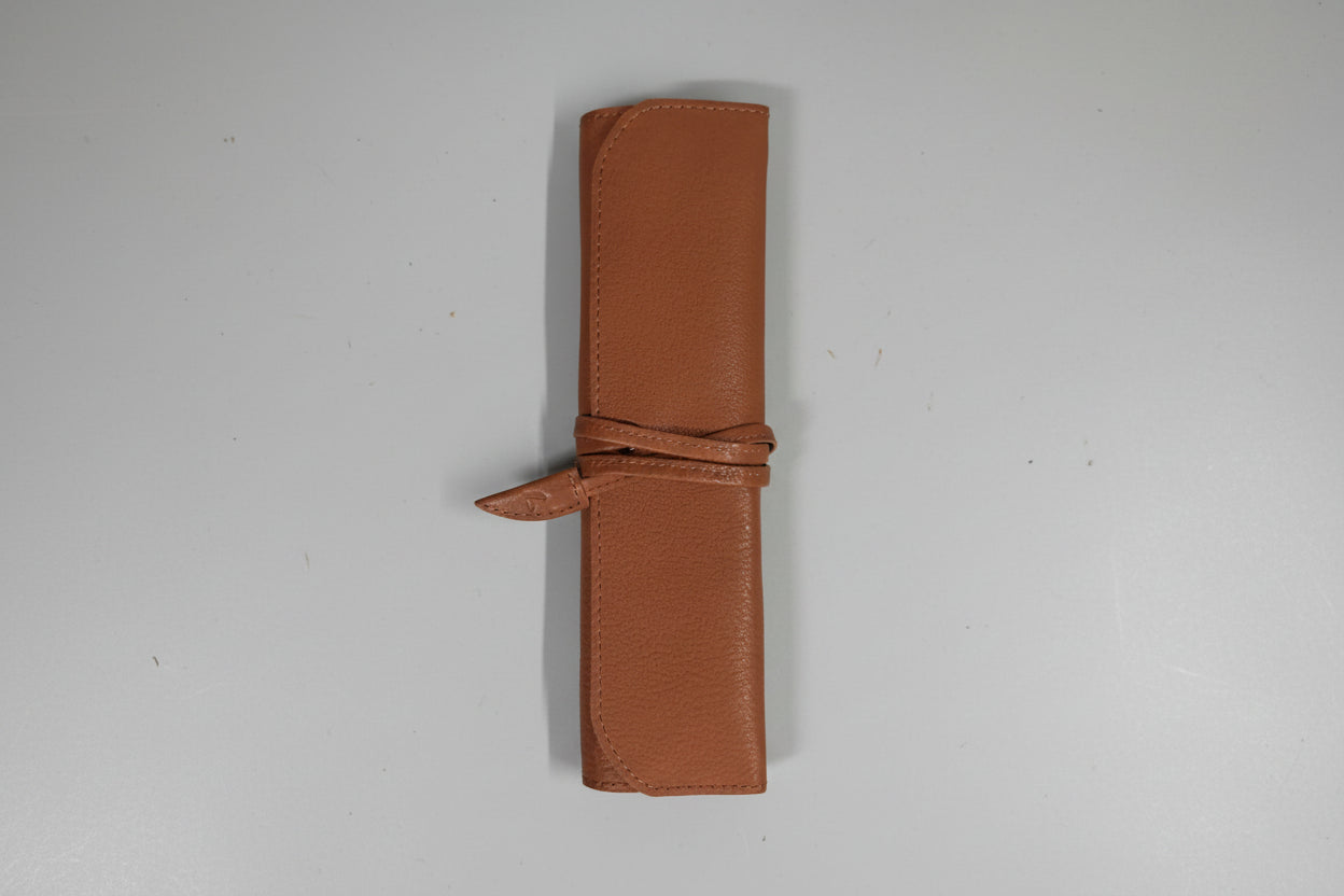 Tsuchiya Kaban Tone Oilnume Leather Roll Pen Case (RRP: £100)