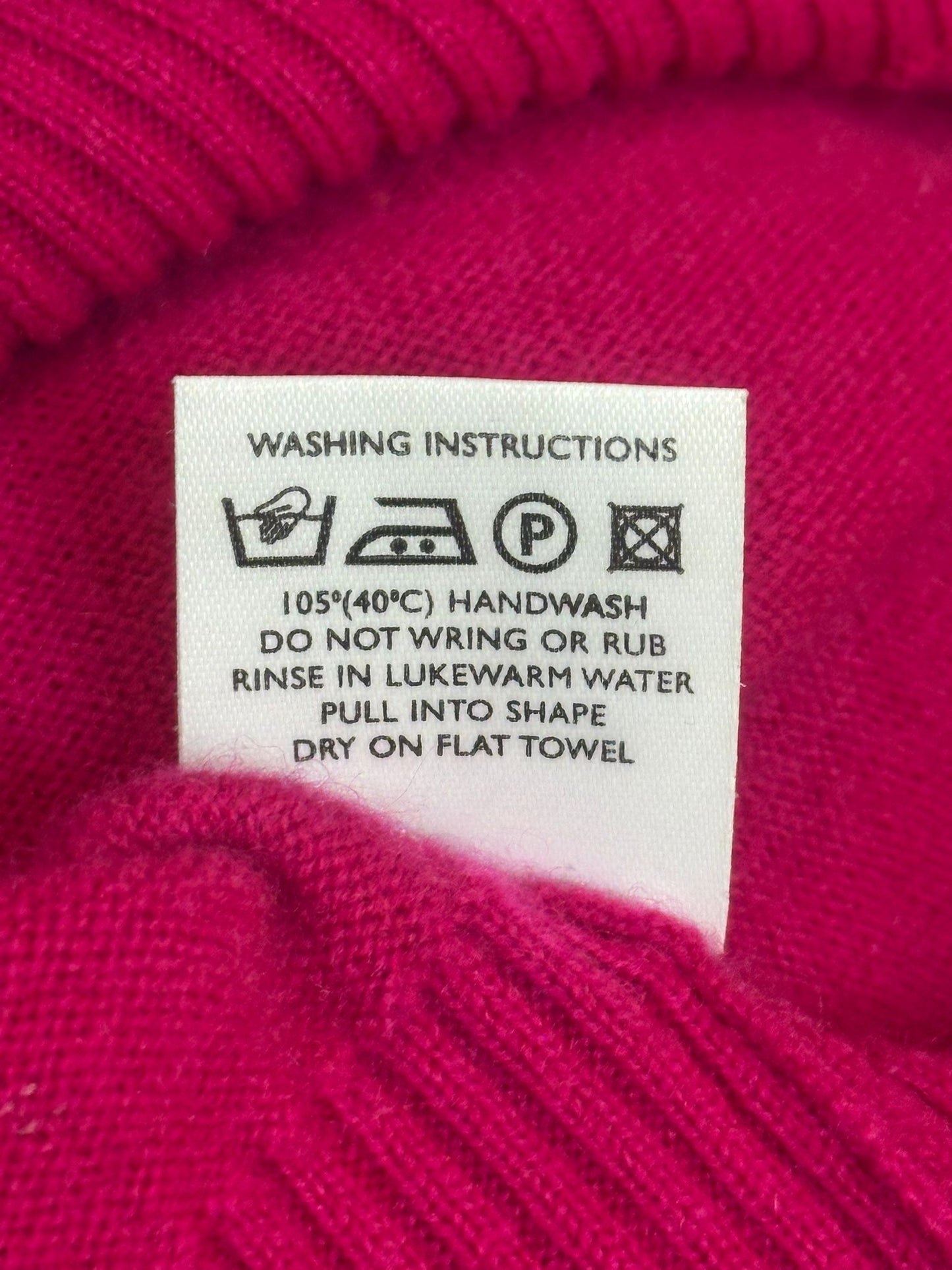 BRORA PINK CASHMERE SET - Cardigan UK Size 10 & Tank Top/Vest UK Size 8 (USED)