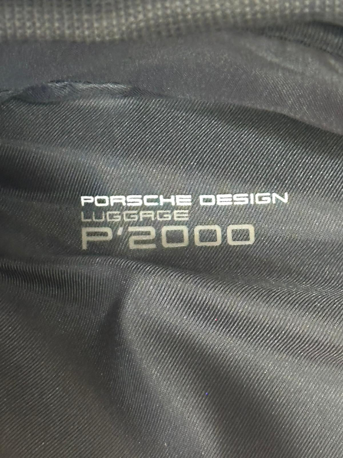 PORSCHE DESIGN P2000 Roller Luggage (used)