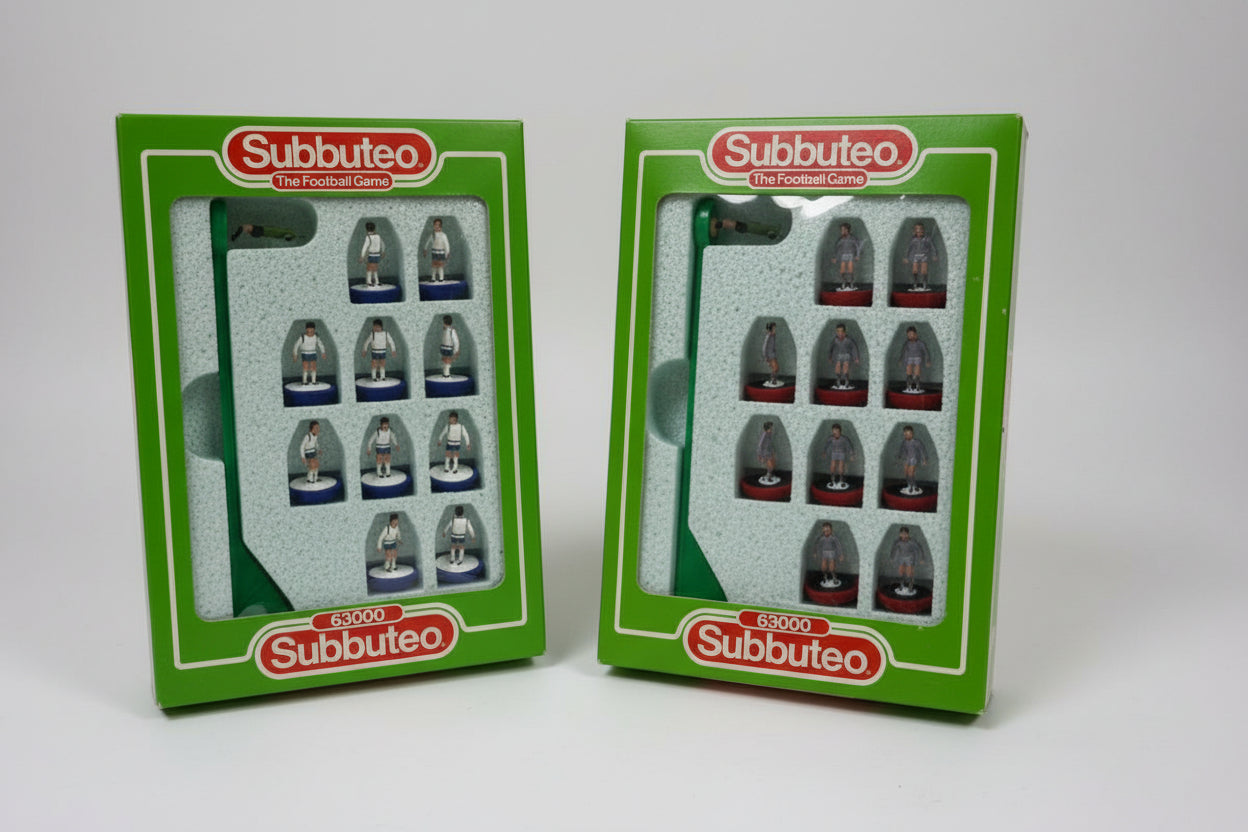 Subbuteo LW 63000  - Liverpool 2nd (644) and Tottenham Hotspur (654) Teams.