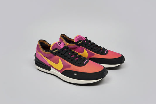 Nike Waffle Trainers UK 8.5 EU 43 Pink Mesh Lace-Up Sneakers - USED