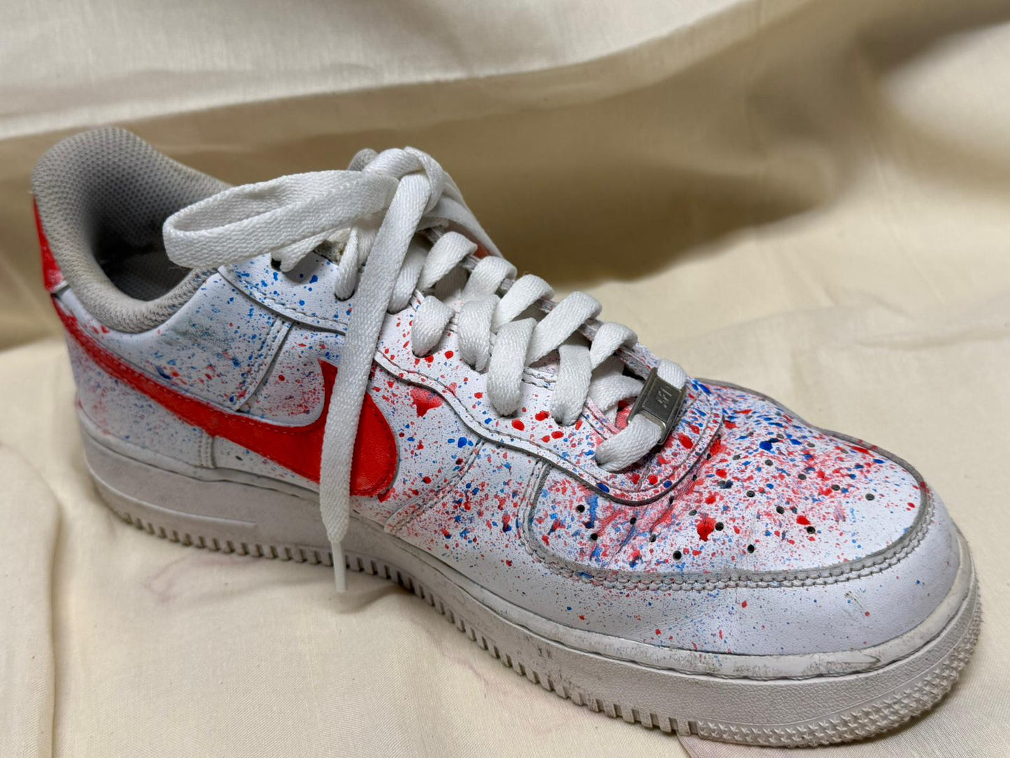 USED - Nike Air Force 1 '07 Low Paint Splatter White UK 9 - 100% charity