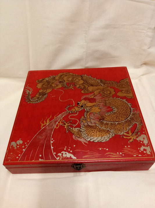 Antique Dragon Wooden Box - 32 Piece Chess Set