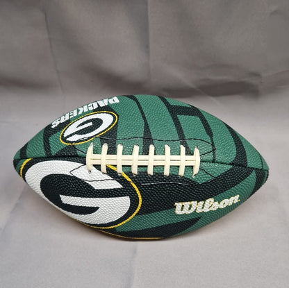 WILSON Green Bay Packers NFL FOOTBALL (LIKE NEW)