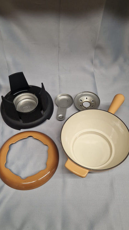 Le Creuset Fondue Set Brown & Forks