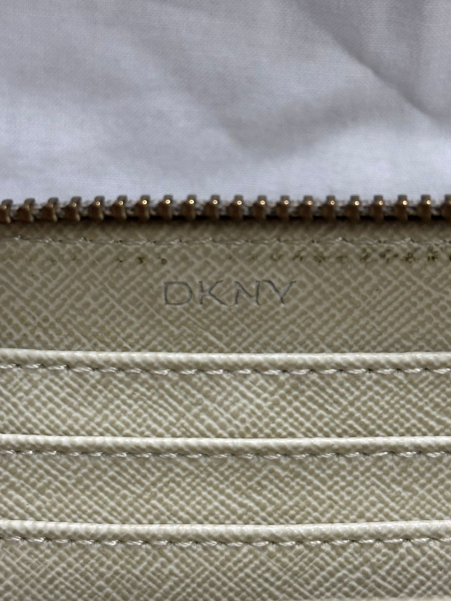 DKNY Vintage Monogram Wallet Pre-Loved Zip Around Purse - Pre-Loved - Signs of Wear