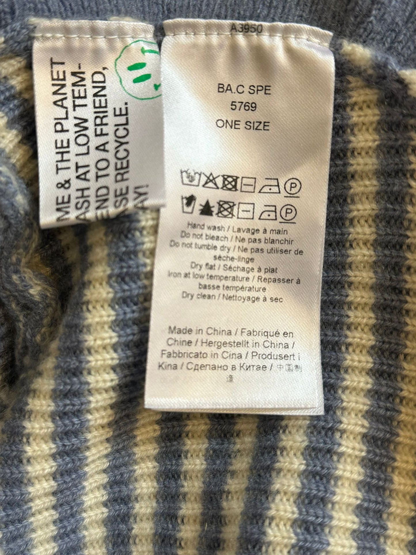 BNWT GANNI Striped Blue and White Knit Wool and Cashmere Collar Shawl Scarf