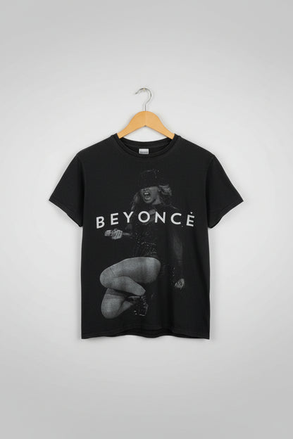 BEYONCE 2014 "The Mrs. Carter Show" World Tour Concert T-Shirt Size Medium Cotton