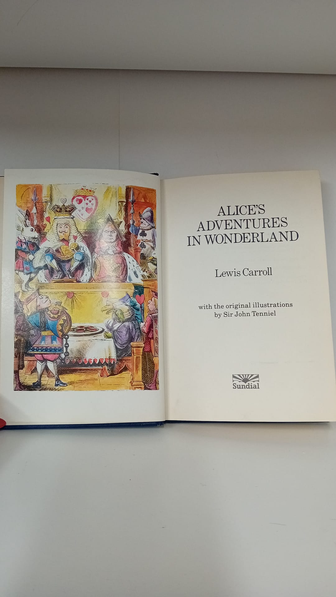 Alice's Adventures In Wonderland by Lewis Carol 1981- Illustrations by Sir John Tenniel