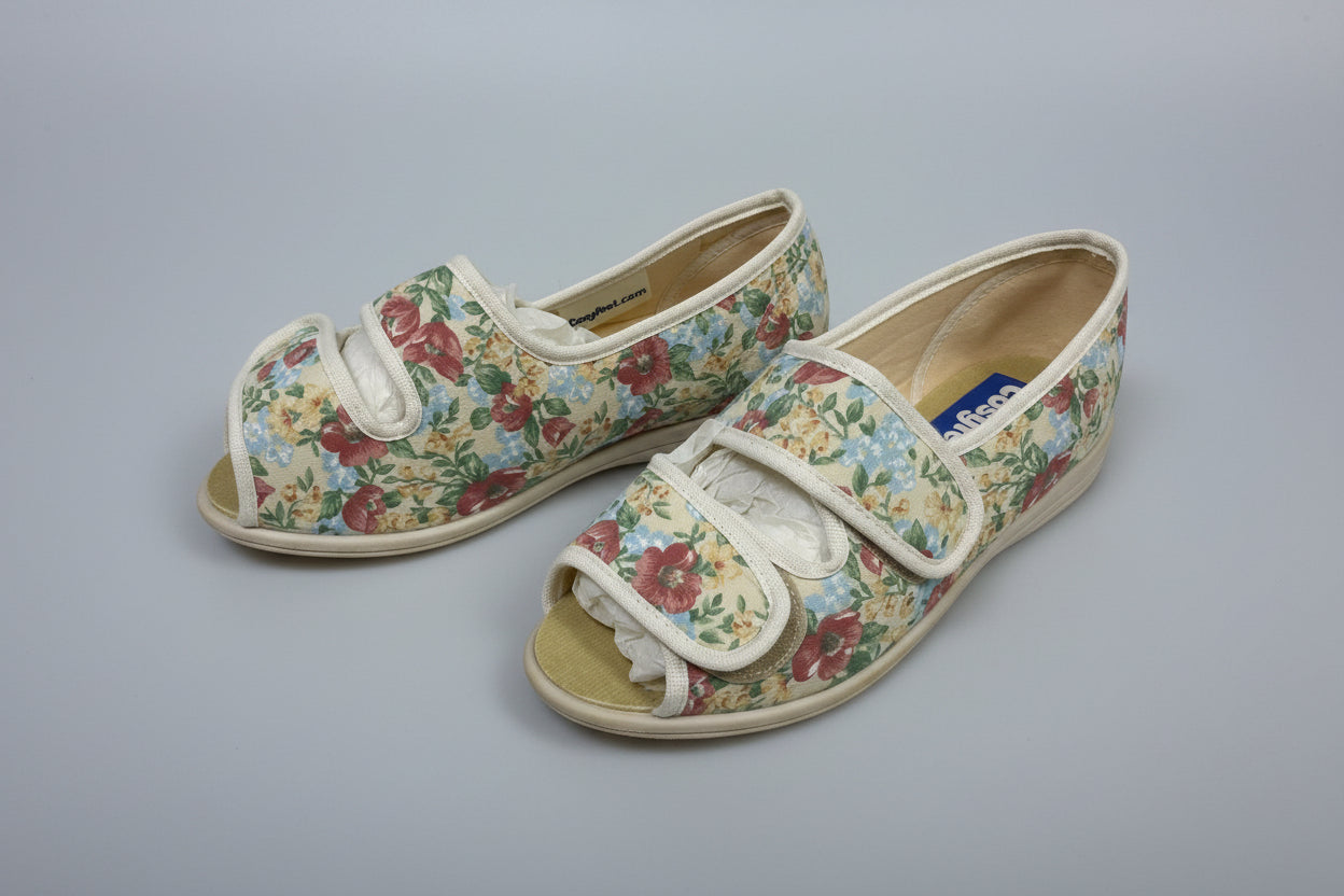 Cosyfeet Women's Slippers 'Millie' UK UK 5 EU 38 Beige & Floral - New in Box