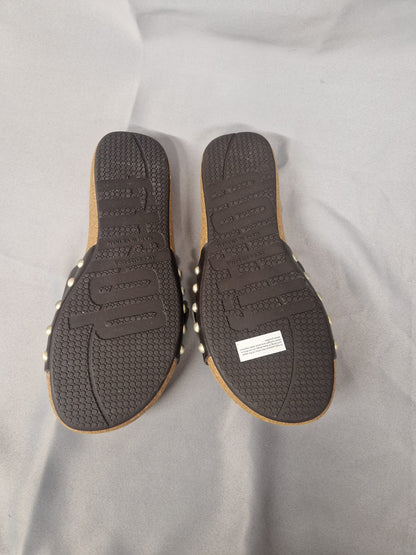 Women's Iqushion adjustable buckle brown leather sliders uk 6/ EU 39 NEW