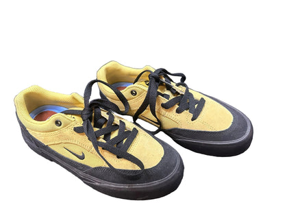 Nike SB Olive Green/Yellow Trainers Size 3.5