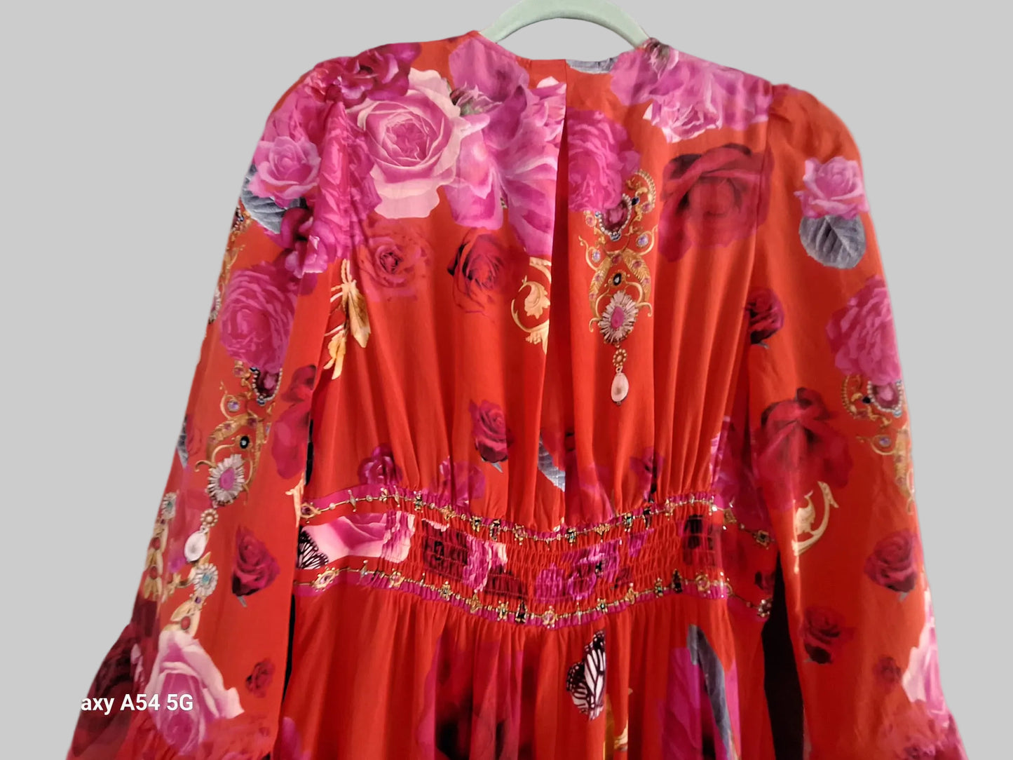 Camilla long Sleeved Beautiful 100 % Silk Dress Size S