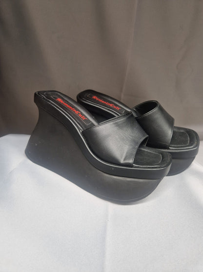 Demonia Cult Black Slip-On Platform Shoes Strappy UK 7 EU 40