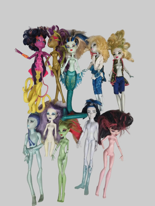 Monster High dolls bundle. (preowned)