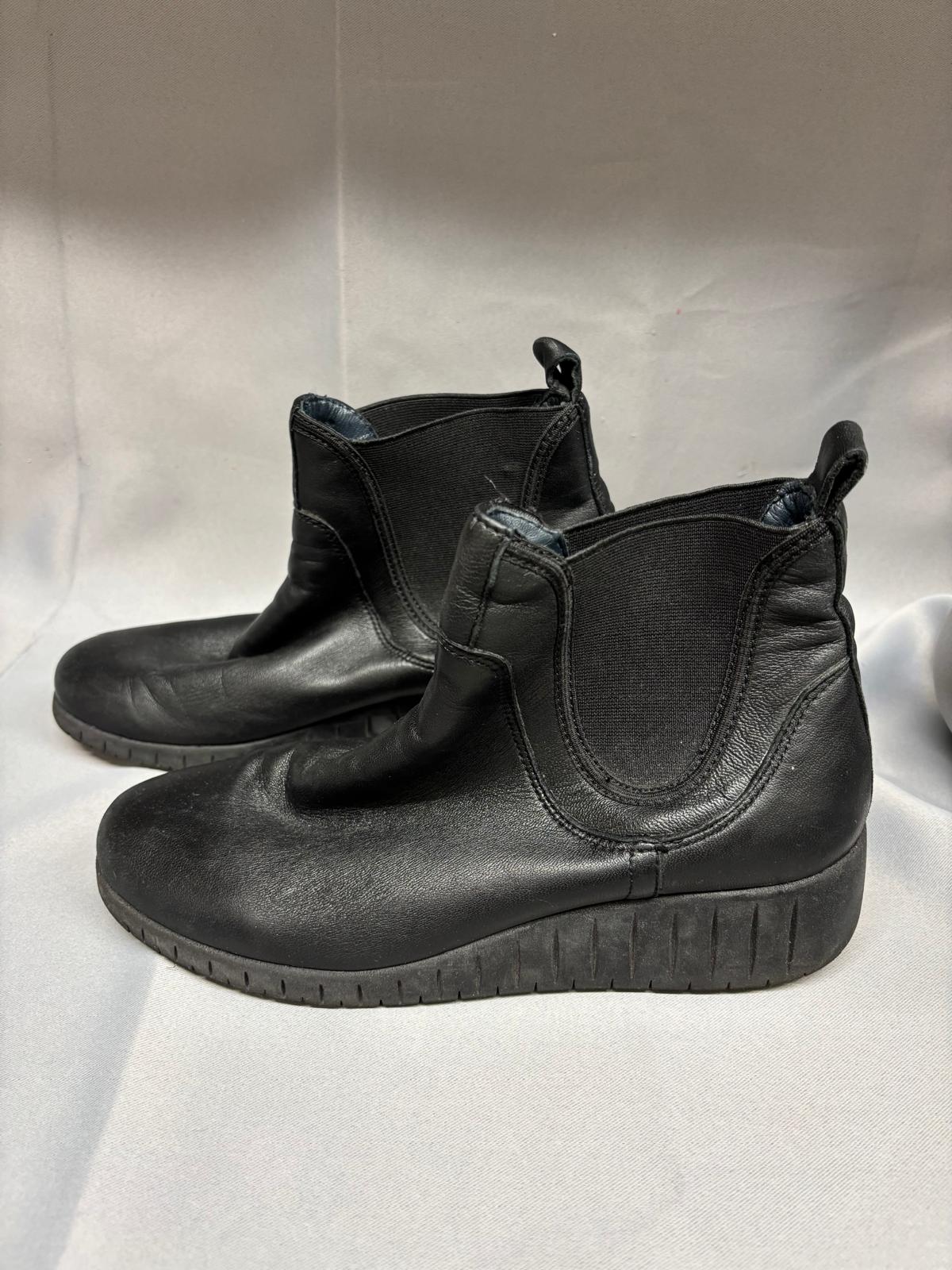 Marco Tozzi Black Leather Wedge Boots UK 7 EU 40 Pull-On Chelsea Boot