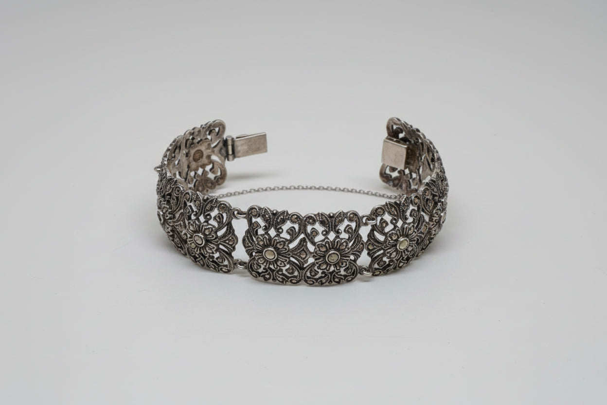 Antique Floral Sterling silver Marcasite Bracelet-MISSING ONE STONE. HENCE PRICE! USED VGC