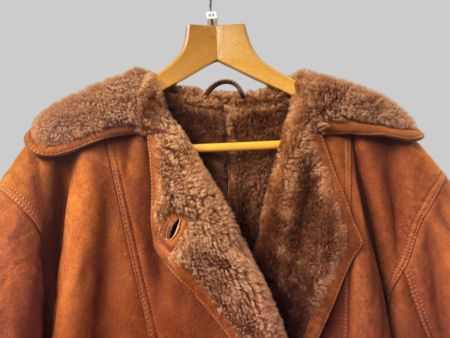 Vintage Brown Suede Shearling Jacket Buttoned Size Large (L)