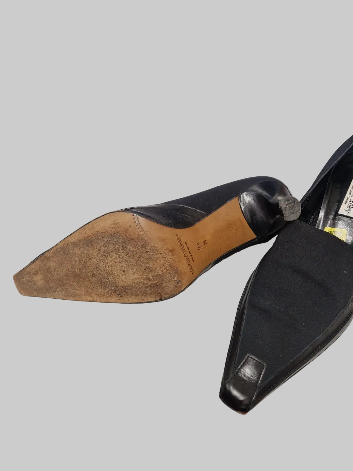 Donald J Pliner size 9.5 black pointy shoes