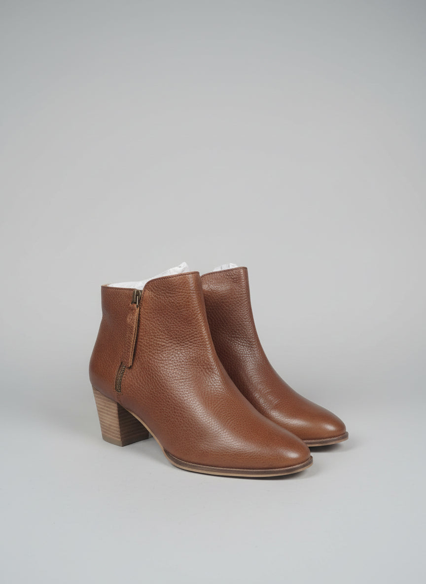 BNIB Fat Face Acorn Brown Ankle Boots UK 7 EU 40 Leather Heeled Zipped £75