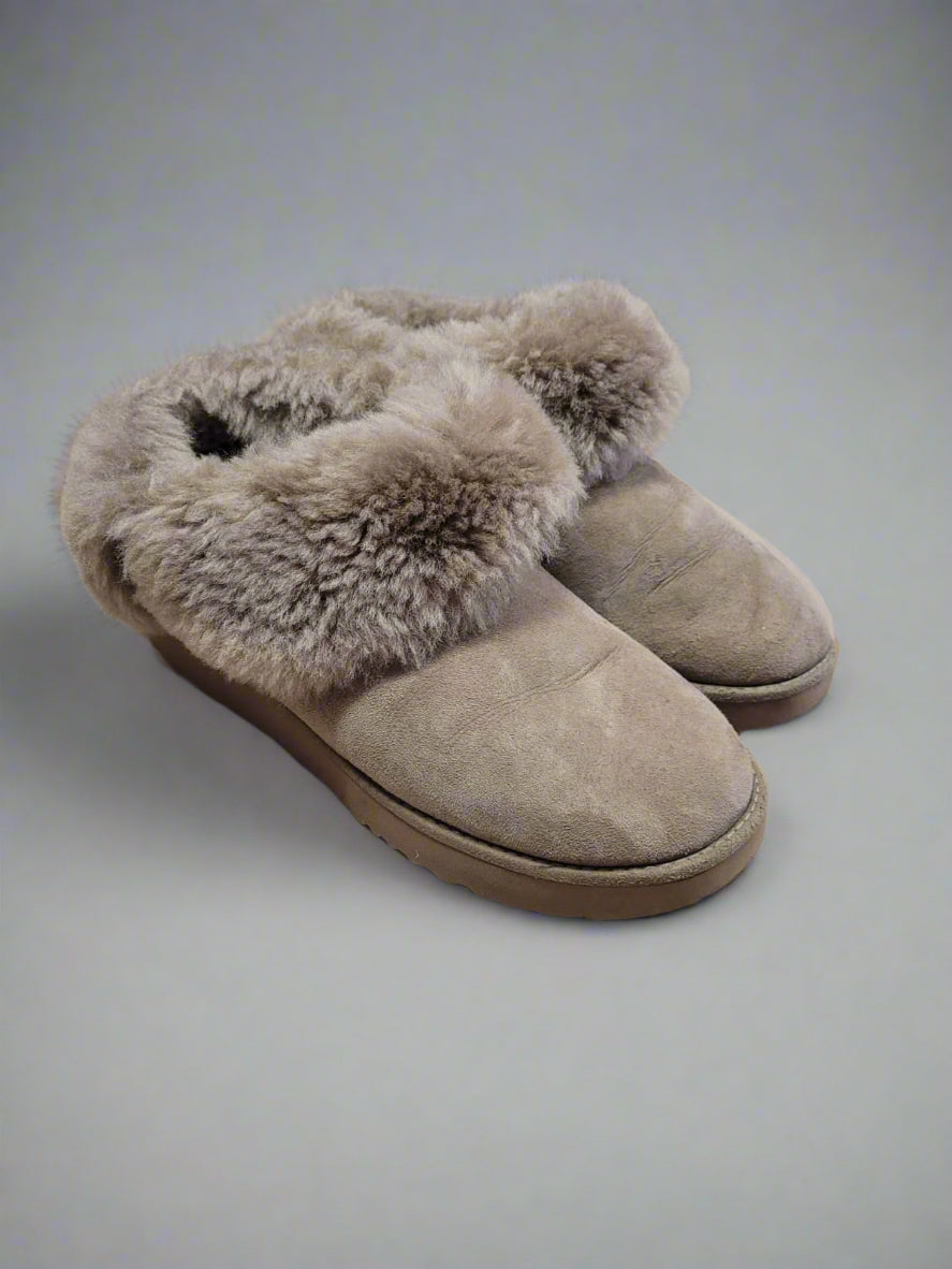 UGG Australia Classic Mini ankle boots in brown UK size 5