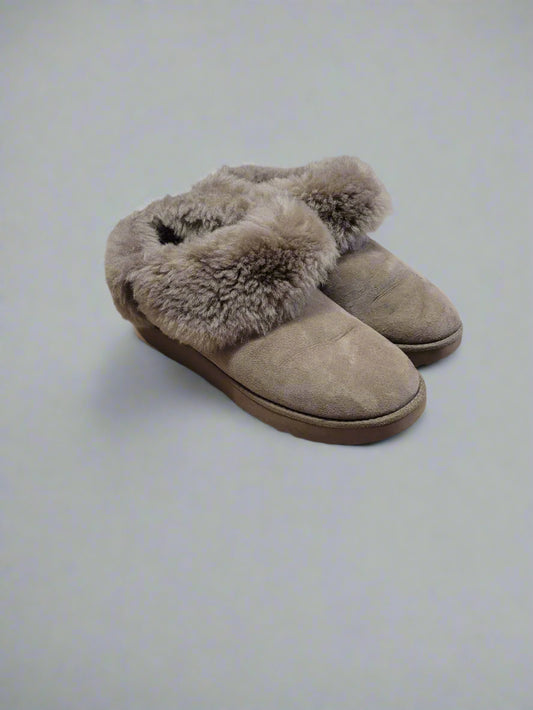 UGG Australia Classic Mini ankle boots in brown UK size 5