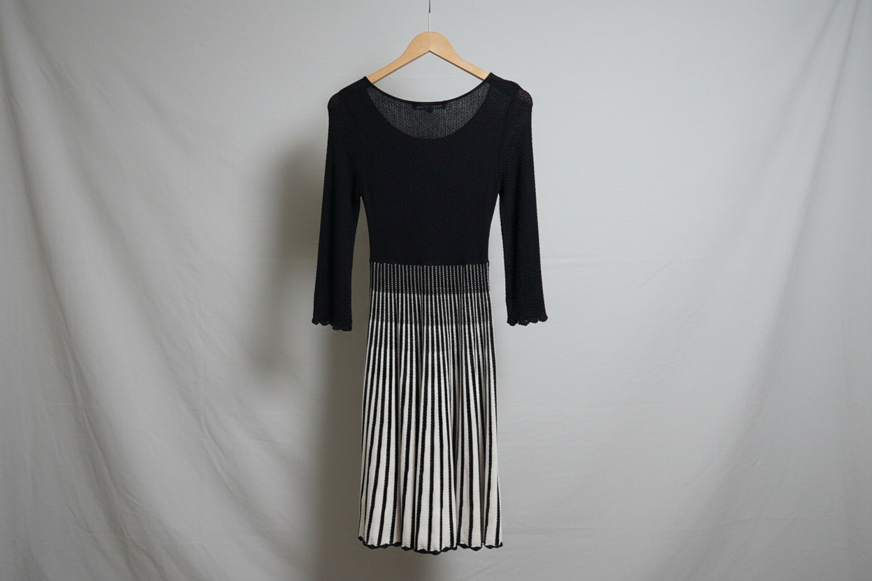 Iconic French Connection ASO Duchess of Cambridge dress - SIZE 10 USED GOOD