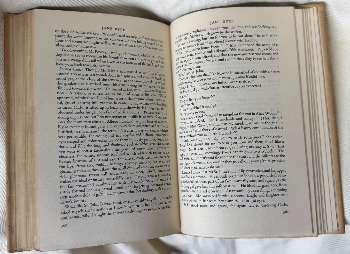 Jane Eyre by Charlotte Brontë - Vintage Zodiac Press Hardback - 100% to charity - GOOD USED CONDITION