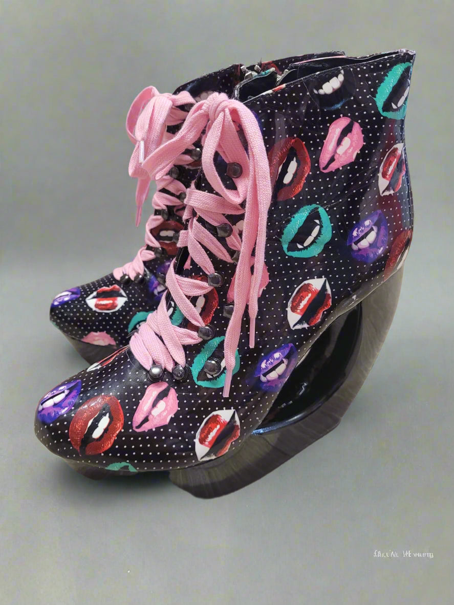 Rat Baby Boot Shoes UK Size 7 EU 40 Patent Black Lip Print