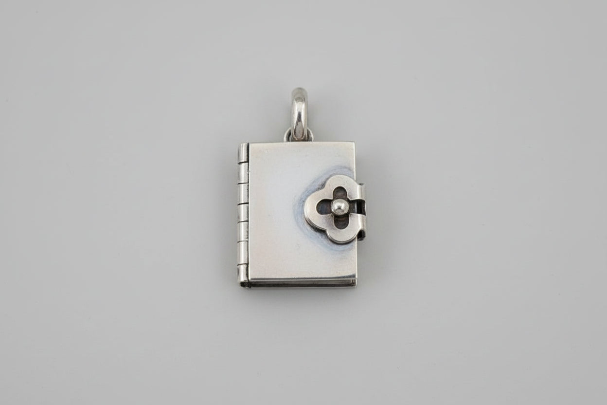 Taxco Mexican 925 Sterling Silver Book Style Locket USED VGC