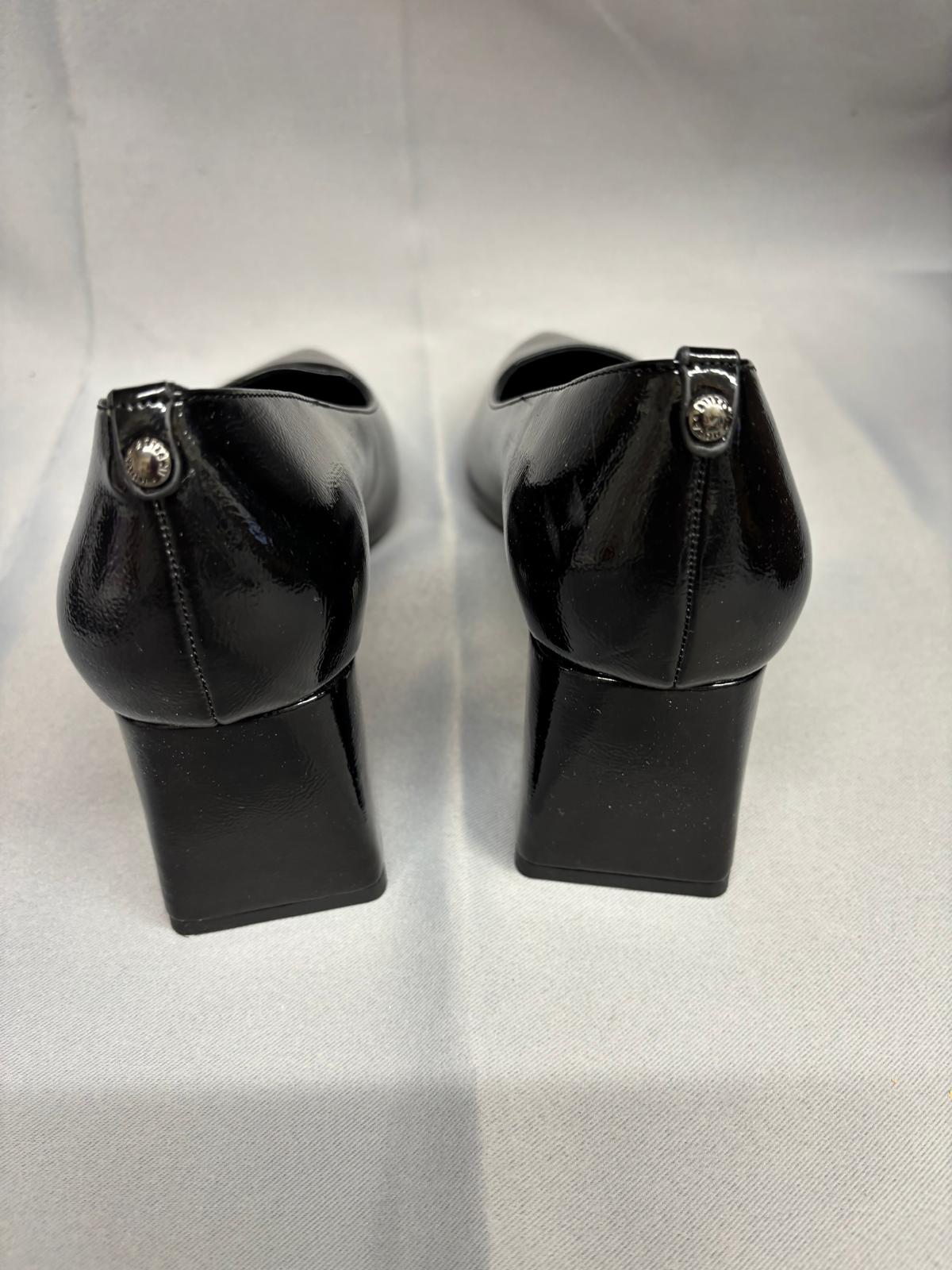 Moda In Pelle Black Patent Heels UK 7 EU 40 Pointed Block Heel - Never Worn - NEW